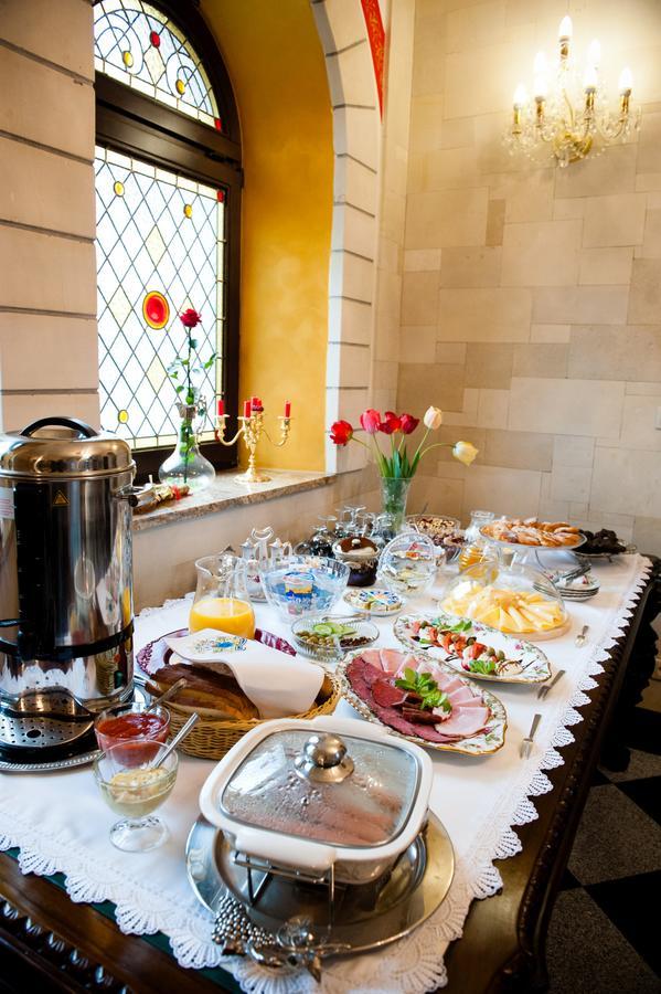 Zamek Pod Brzozami, Wynajem Pokoi Homestay